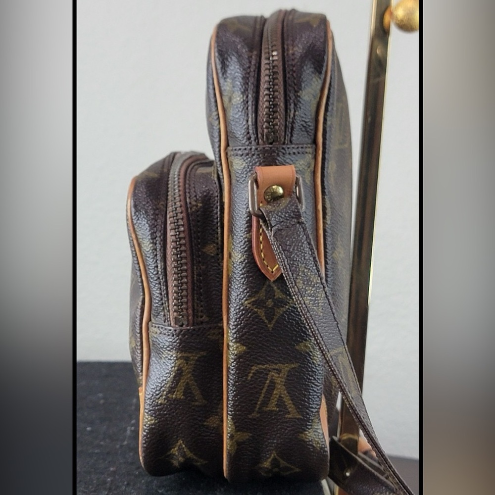 •LOUIS VUITTON• Vintage Monogram Amazone  crossbody bag - Picture 5 of 12
